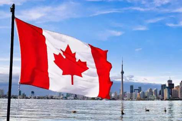 加拿大生孩子政策，超级签证升级了